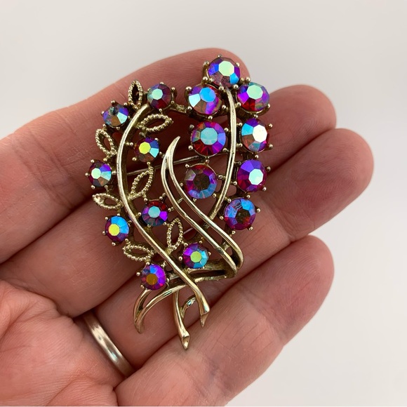 CORO FLORAL RED AURORA BOREALIS AB FLOWERS LEAVES Goldtone Vintage SIGNED 2-1/4" - Picture 13 of 14